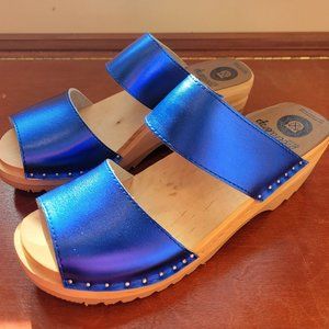 Troentorp Metallic Blue Clogs Sandals Size 38